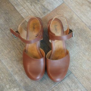 B.O.C. Clogs